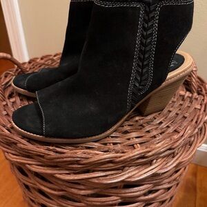 Sofft Black Open-Toe Heeled Boots